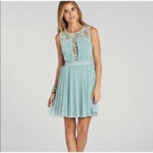 BCBGenerations Misty Haze, box pleated dress